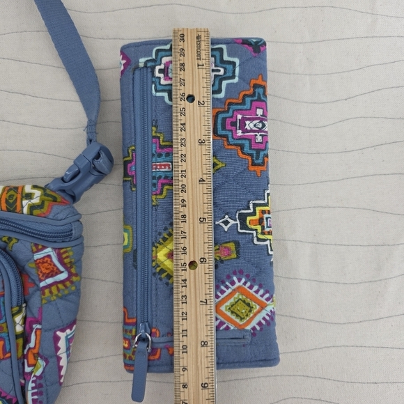 Vera Bradley Womems Crossbody Hip Pack & Wallet Blue Painted Medallons Bag Purse - Picture 9 of 14